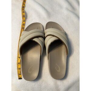 Olukai Hila Slide Cloudy/Cloudy Comfort Sandal Women's sizes 10 Slightly Used